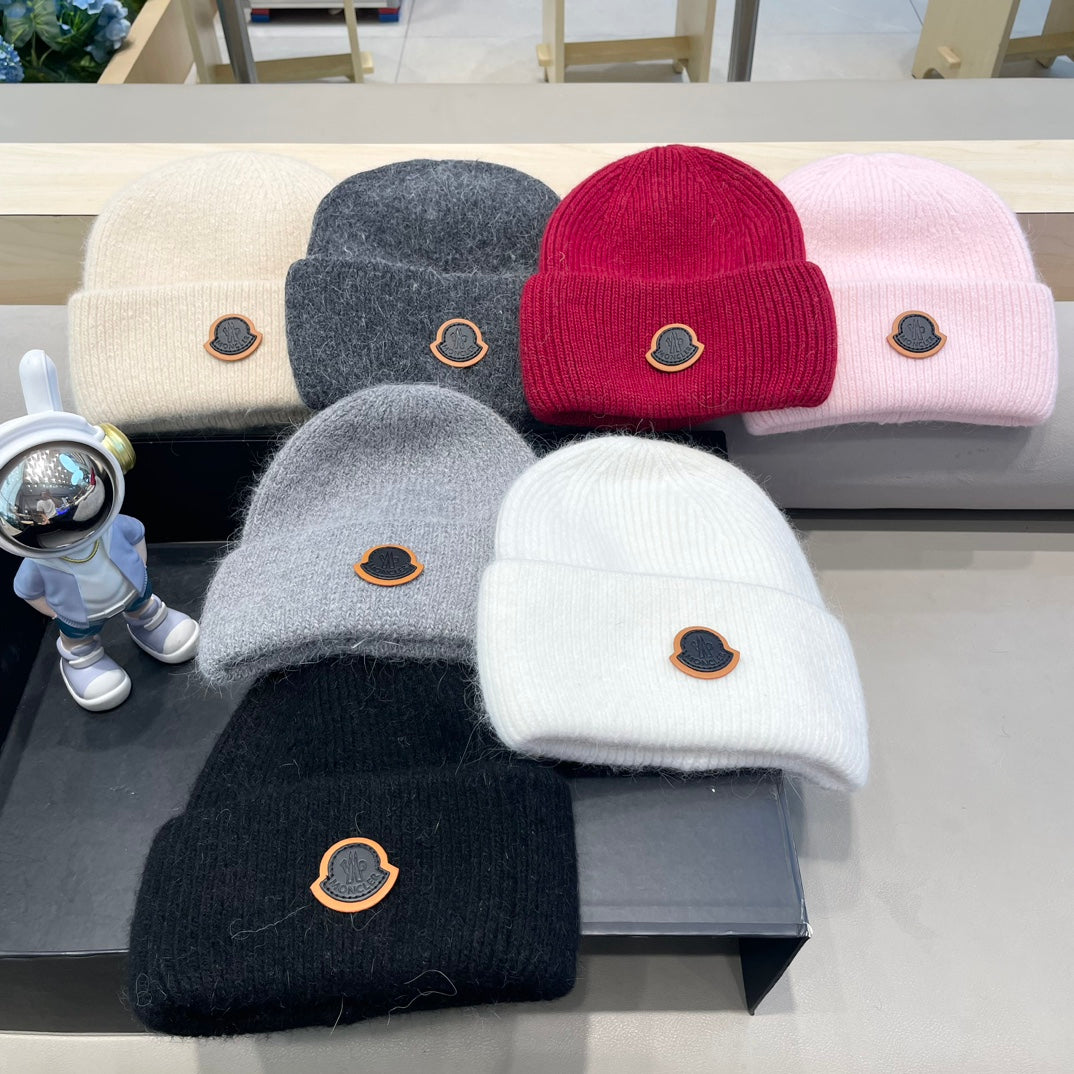 MONCLER BEANIE HAT IN GRAPHITE GRAY WOOL 438121