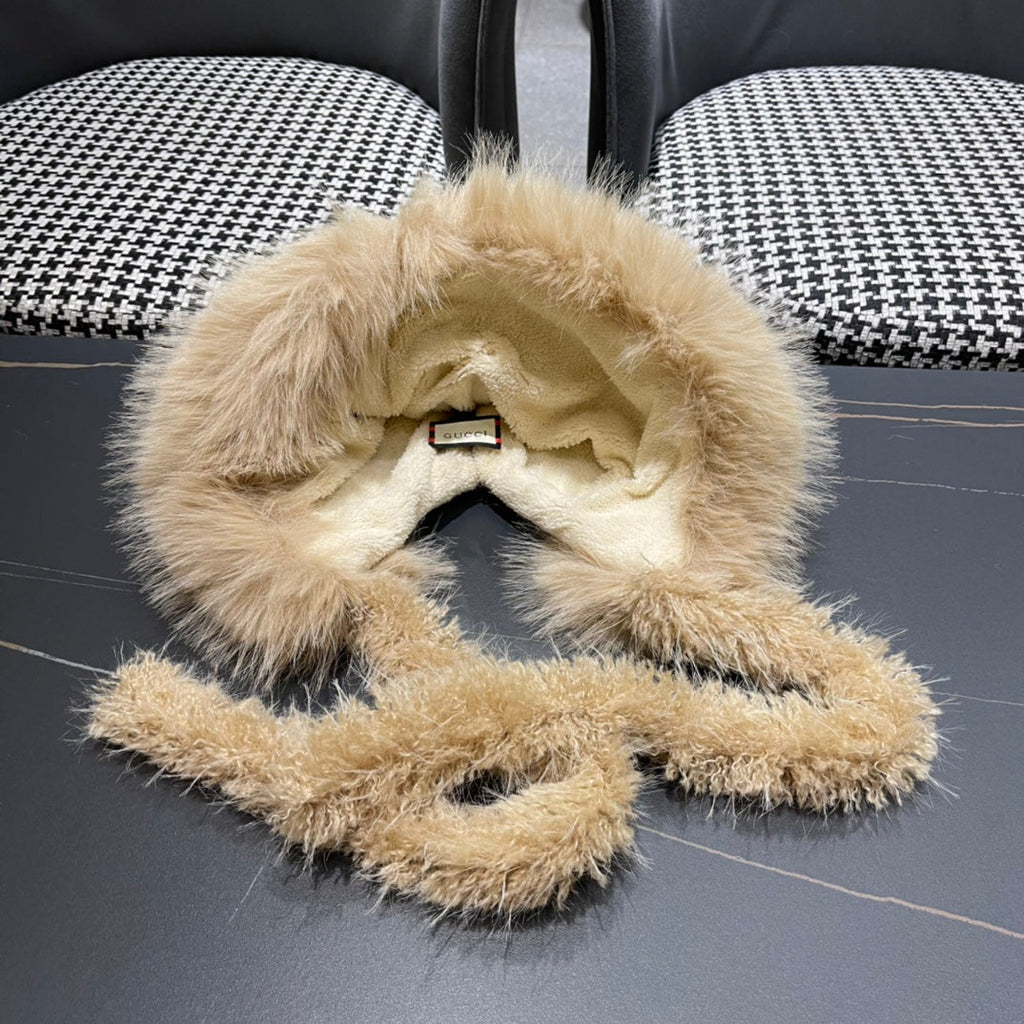 GUCCI BEANIE HAT IN COLORFUL WOOL AND RABBIT FUR 392115